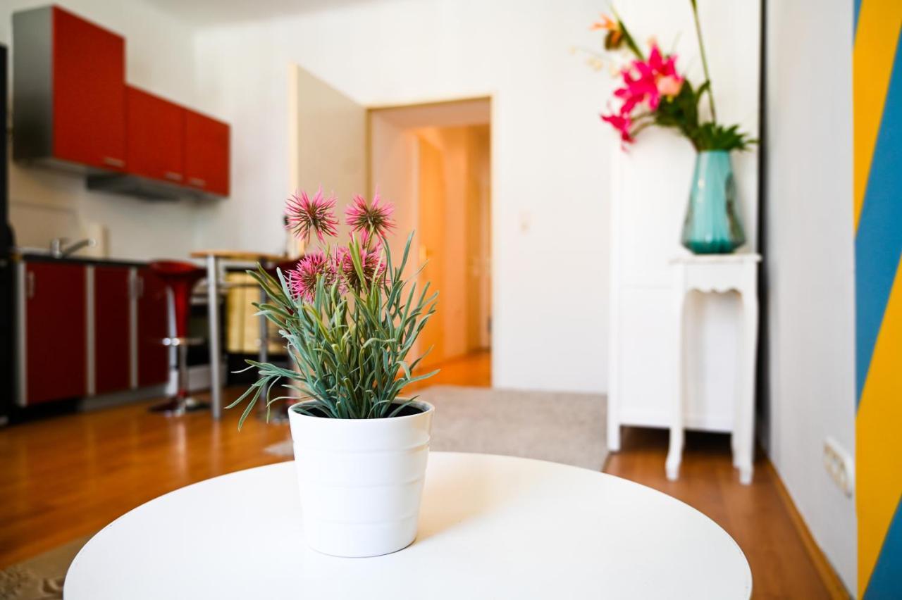 Backpacker Apartment Bahnhof Wiedeń Zewnętrze zdjęcie
